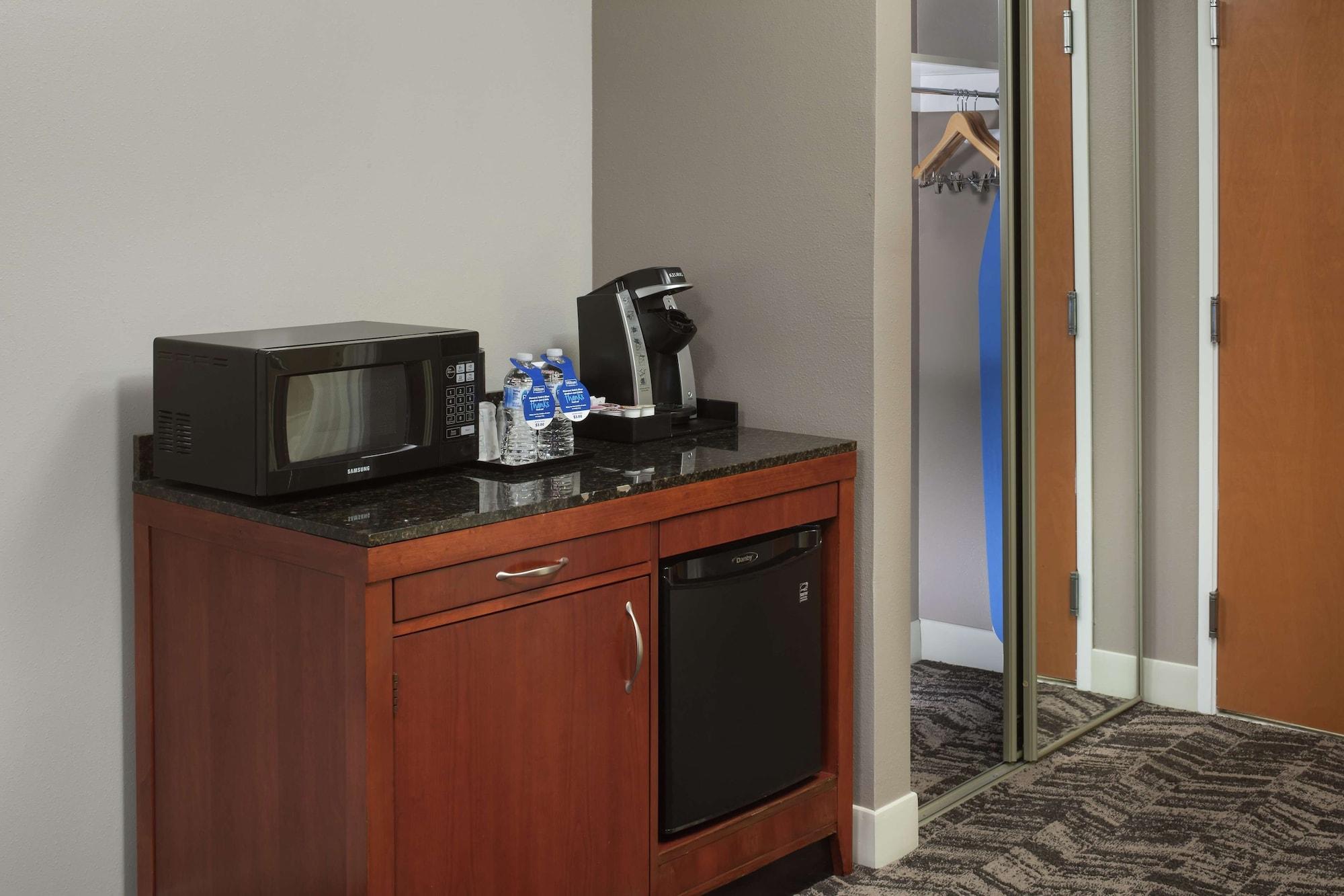 Hilton Garden Inn Dallas/Allen Exterior photo
